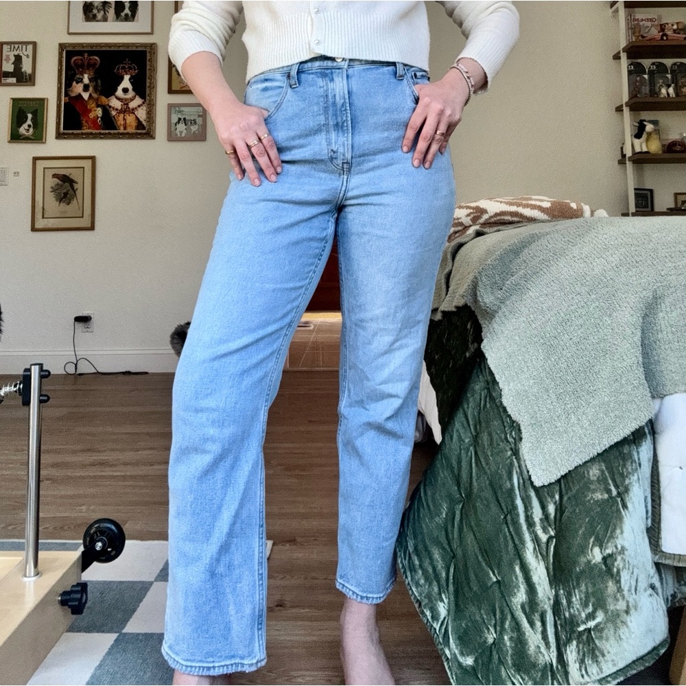 Abercrombie & Fitch High-Rise Light Wash Ankle Straight Jeans- Size 28